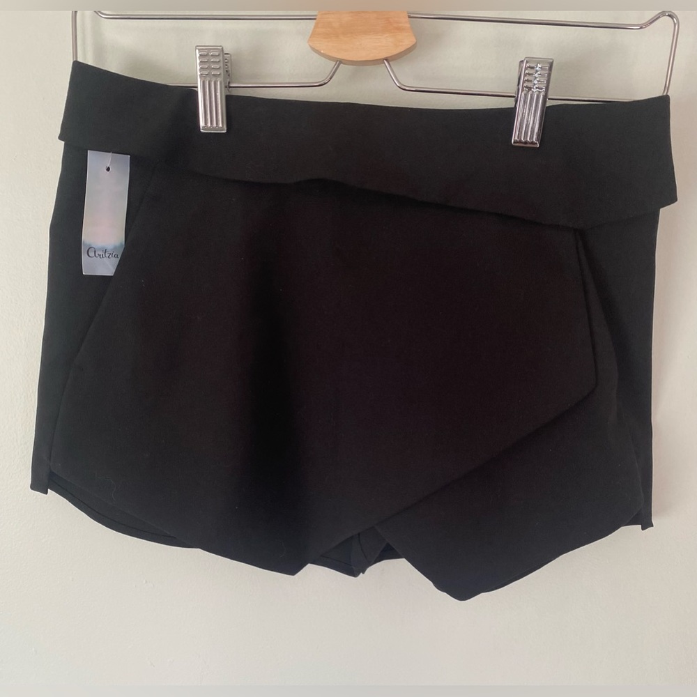 Talula Berklee Skort Black New with tag Size 0 Zipper Back Wool Blend Career - Picture 3 of 9